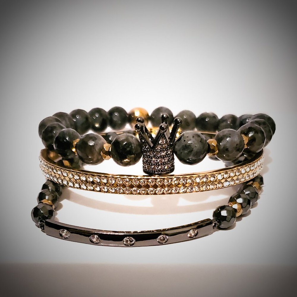The “Chrome” Larvikite Crown Set
